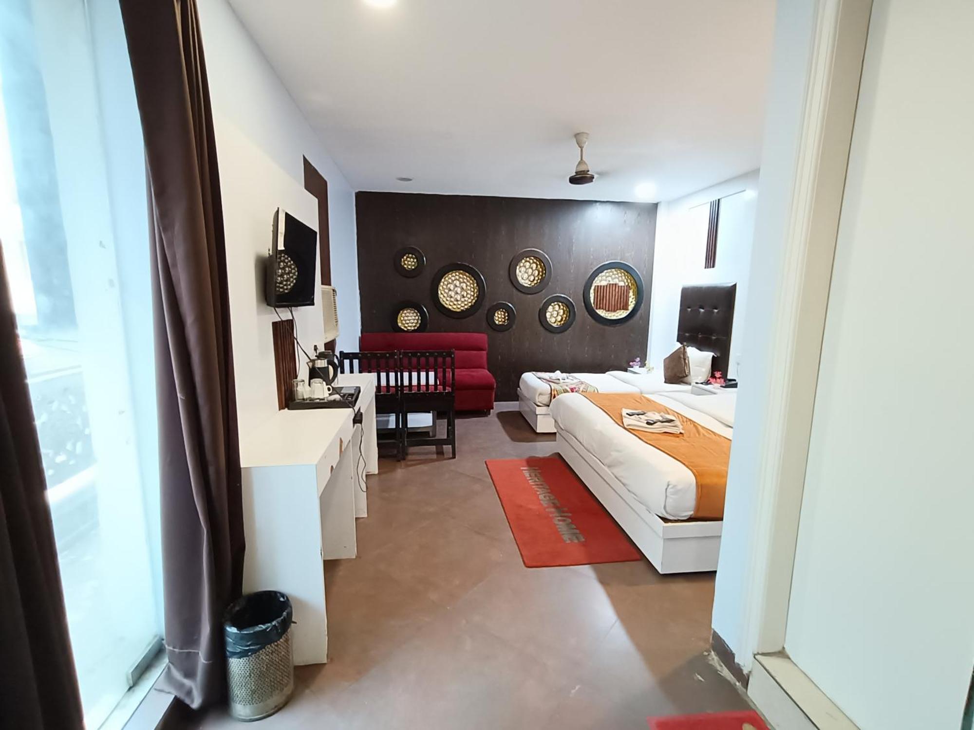 Heritage Walking 1 Minuit From R K Ashram Metro Station Hotel 3*