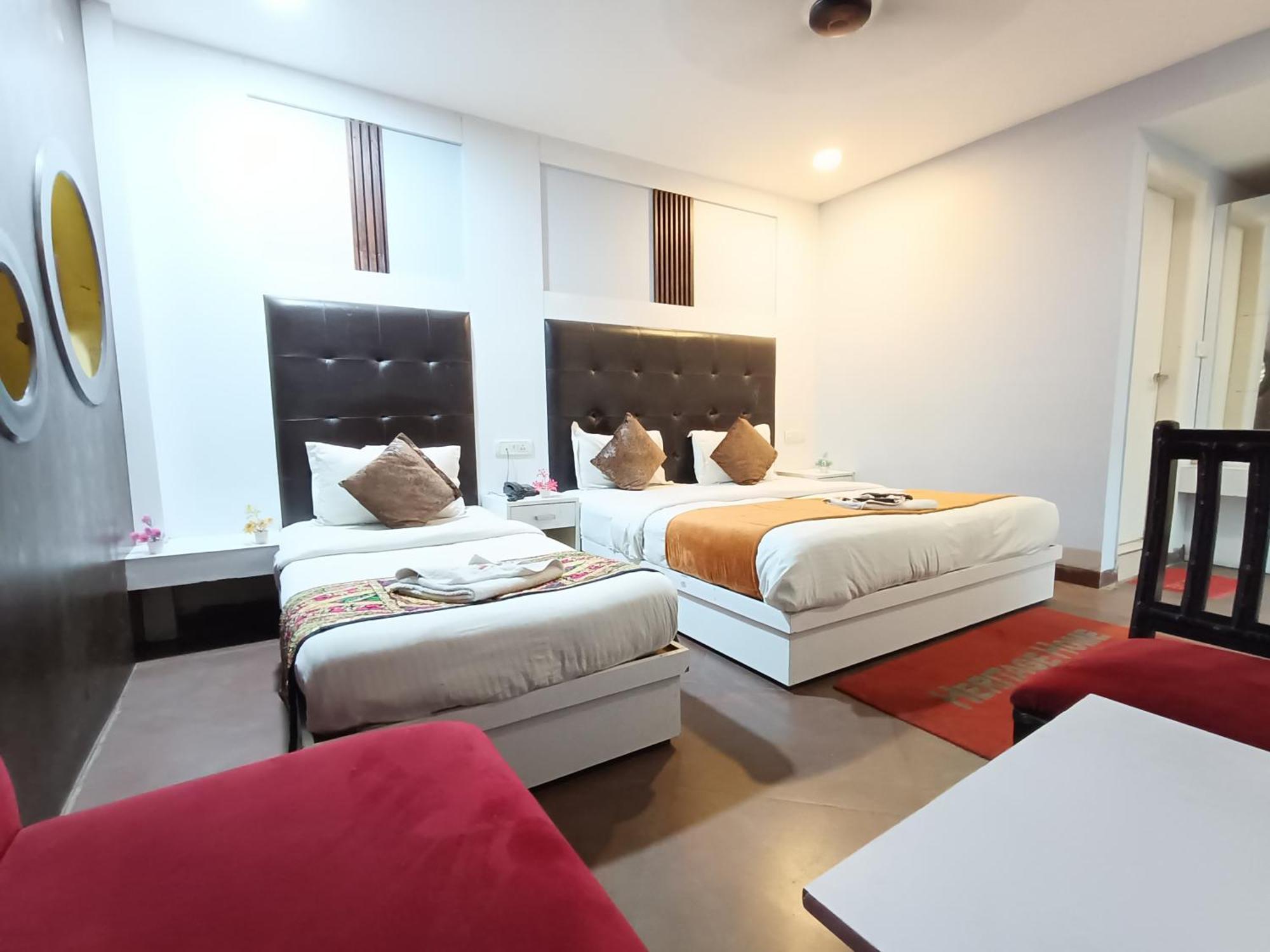 Hotel Heritage Walking 1 Minuit From R K Ashram Metro Station New Delhi