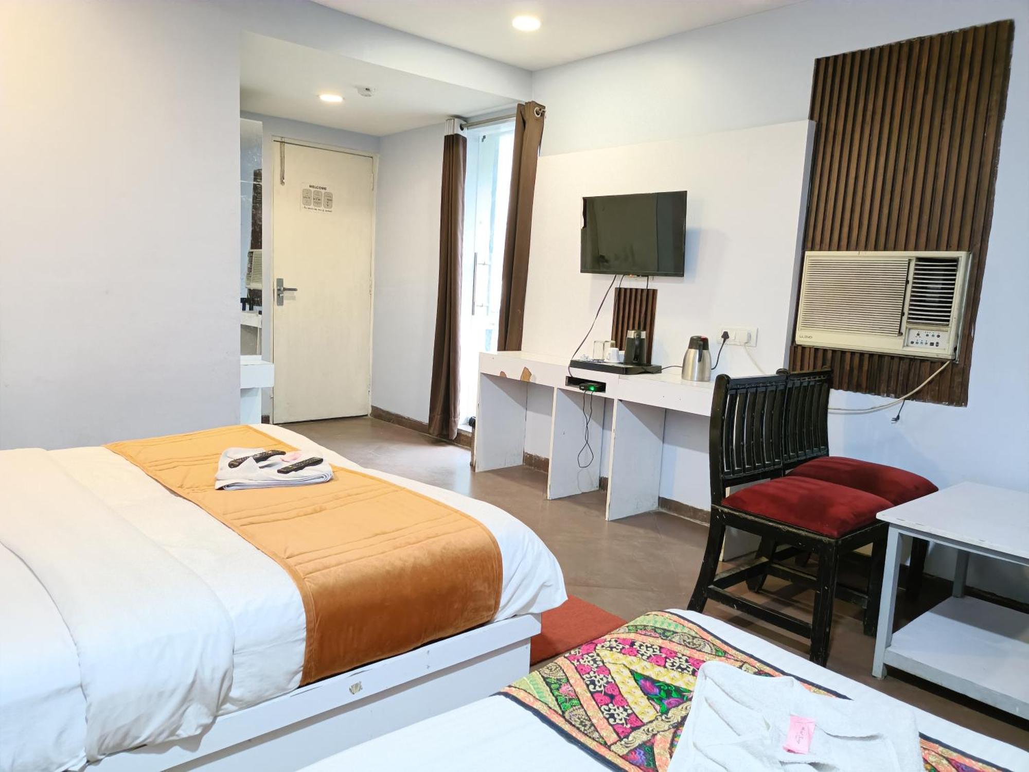 Hotel Heritage Walking 1 Minuit From R K Ashram Metro Station New Delhi